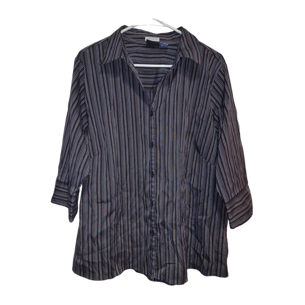 DCC Women's Button Up Size XL